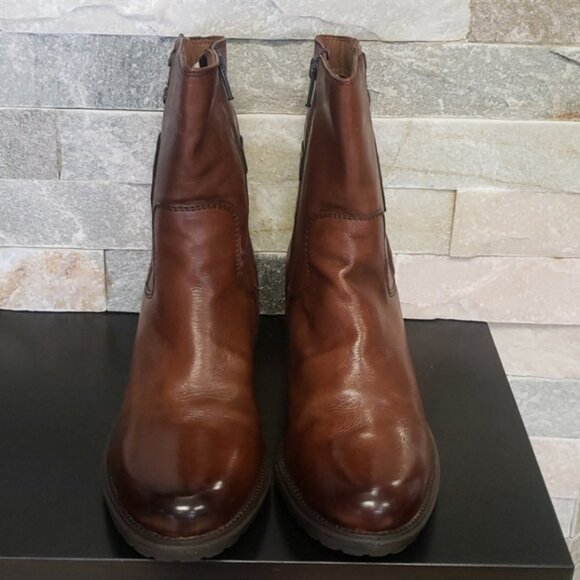 Clarks Women's Maymie Skye Boot (H108-17) - Picture 8 of 9